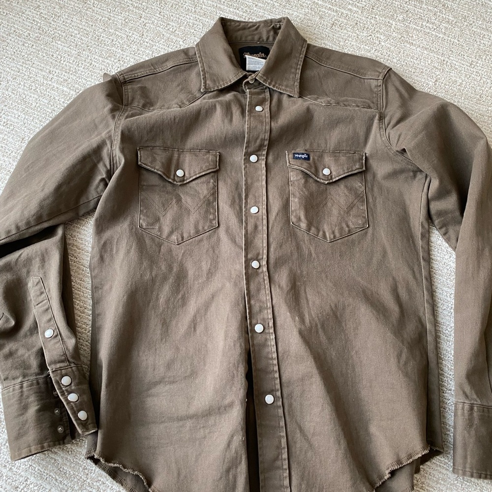 Wrangler Men's Brown Casual Button Down Shirt